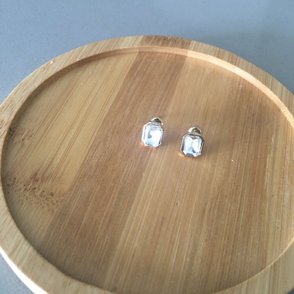 Gold Rhinestone Rectangular Stud Earrings. - Picture 4 of 7